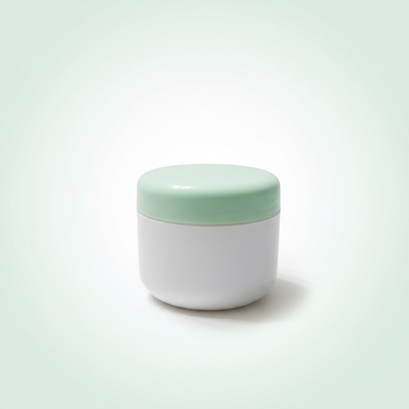 Foto produk toples krim sesudah diedit
